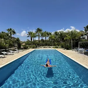 https://masseria-boscorotondo.sicilyhotelsitaly.net