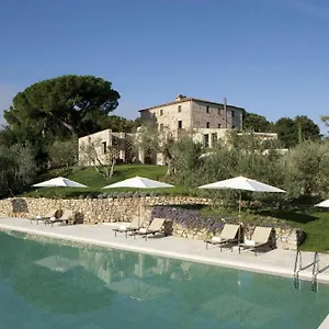 https://poggio-piglia.it-tuscanyhotel.com