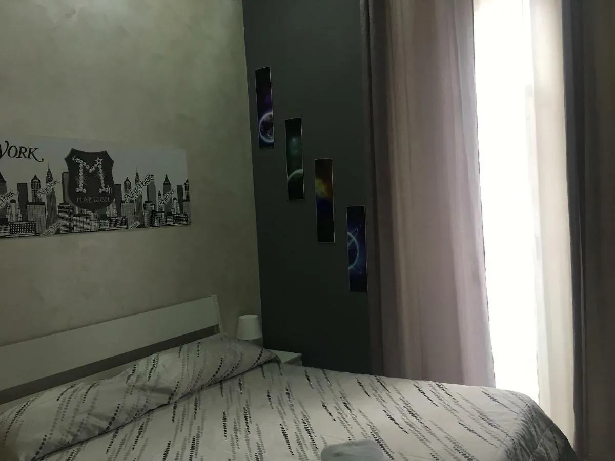 Madison Bed & Breakfast Naples 3*,  Italy